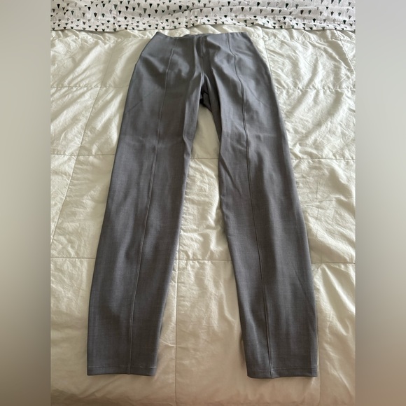 NWOT Lululemon Here to There HR 7/8 Pant - Picture 6 of 10